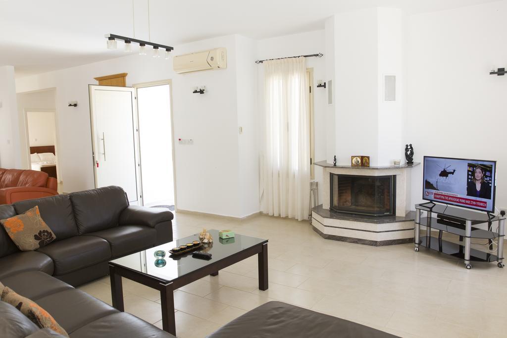 Eliofos Luxury Villa Polis Exterior photo